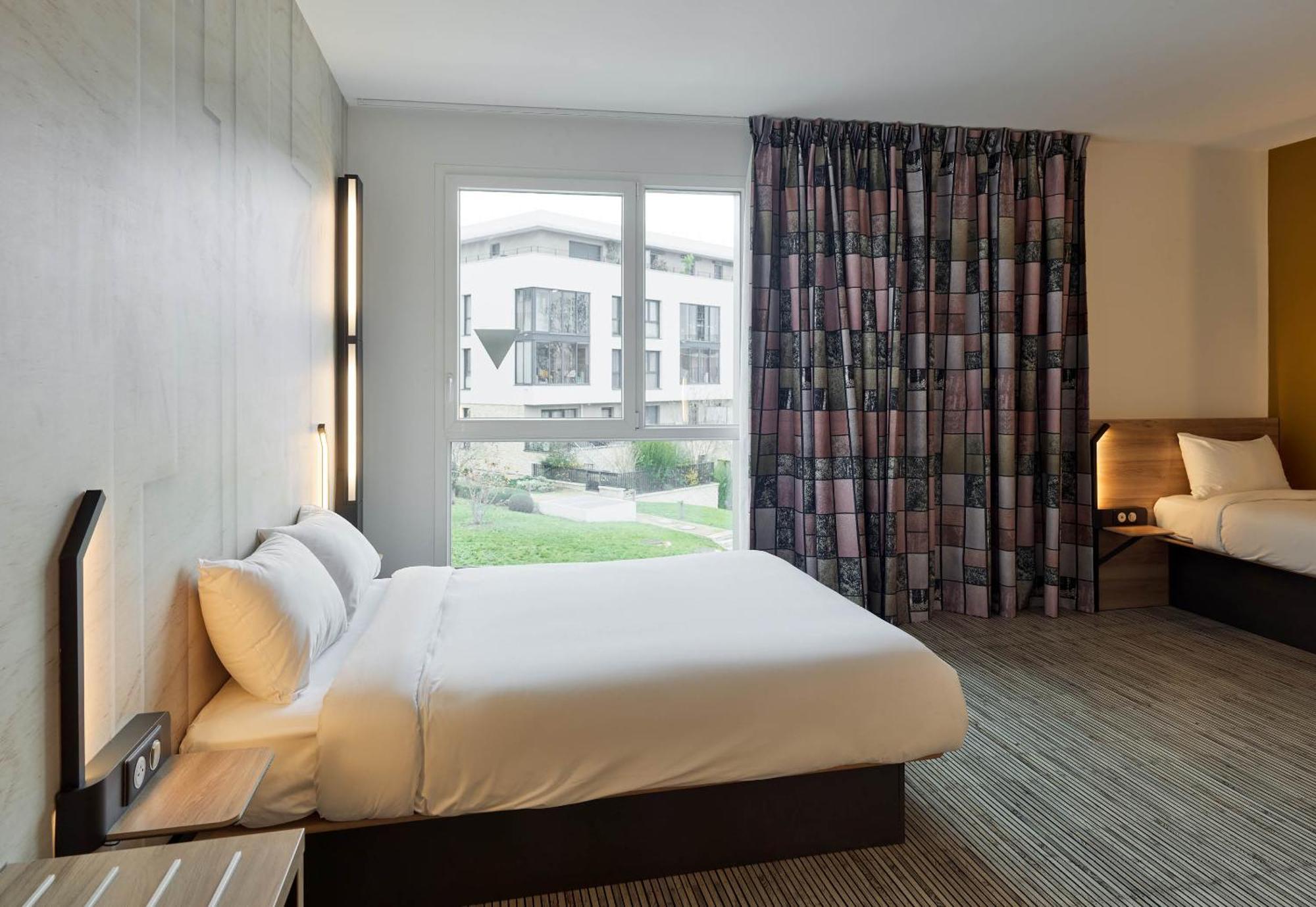 B&B Hotel Versailles Rocquencourt Bagian luar foto
