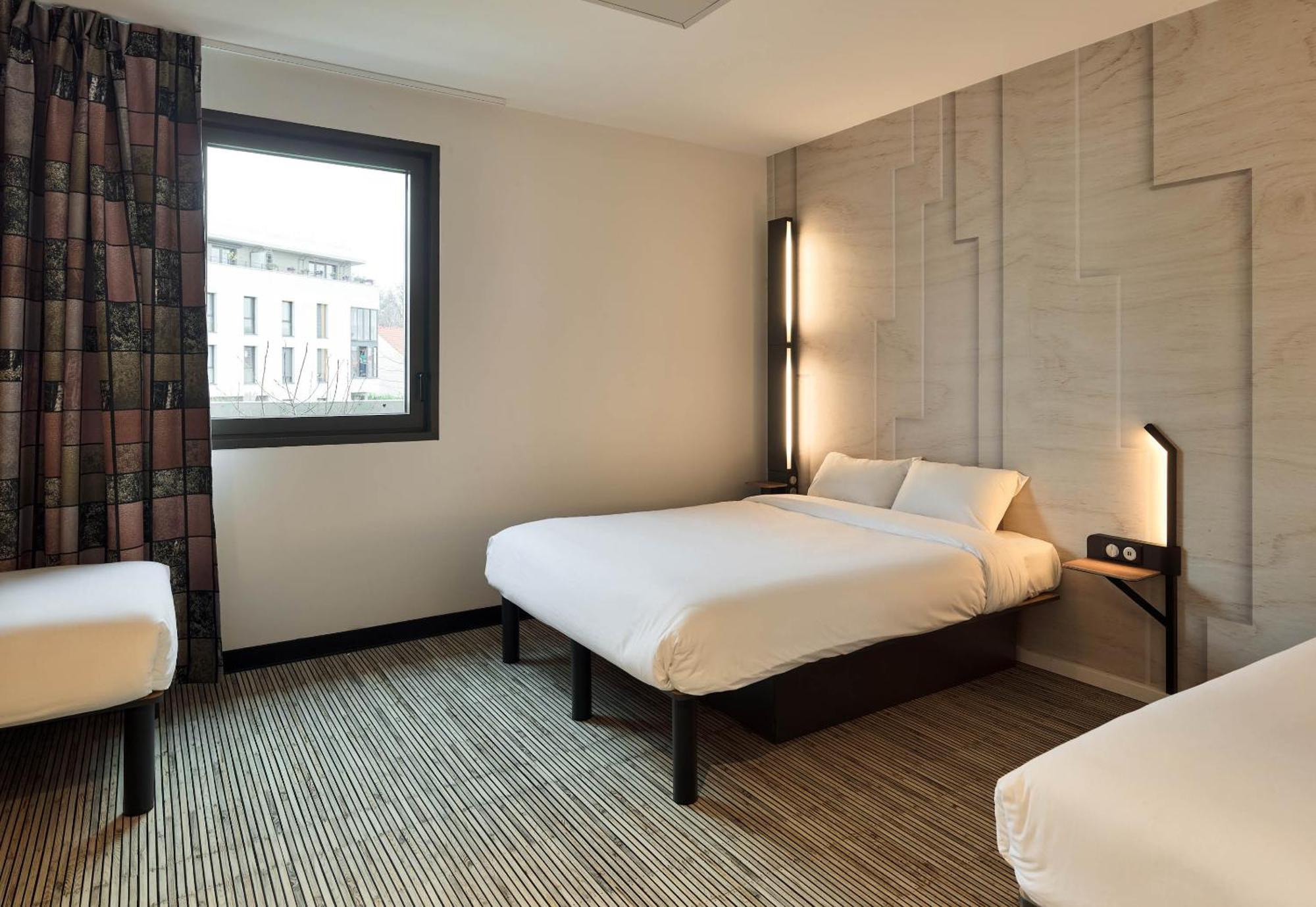 B&B Hotel Versailles Rocquencourt Bagian luar foto