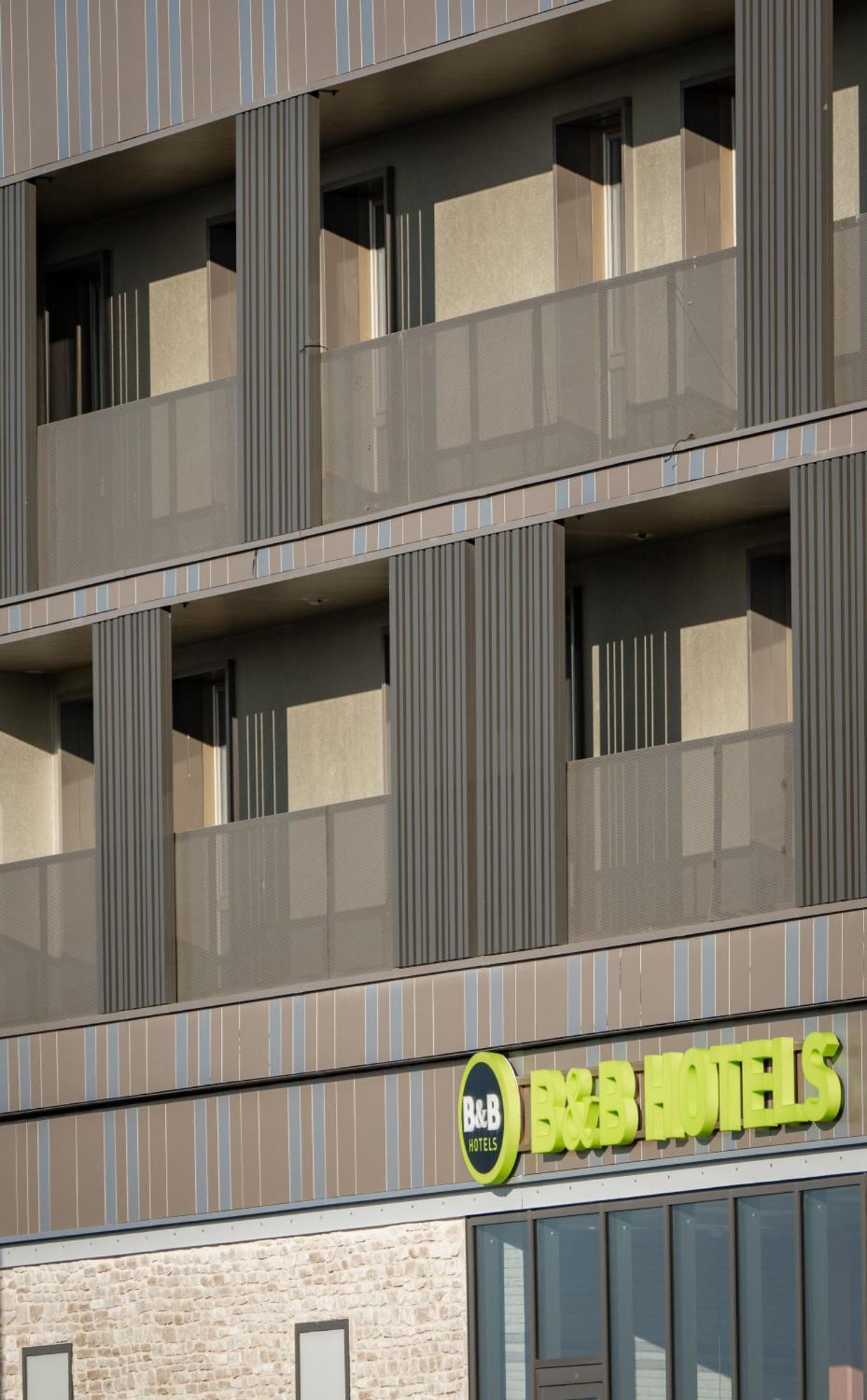 B&B Hotel Versailles Rocquencourt Bagian luar foto